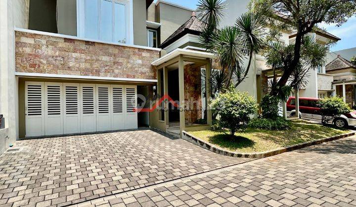 Rumah Bagus Tropical Modern Dalam Townhouse di Pejaten Barat 2