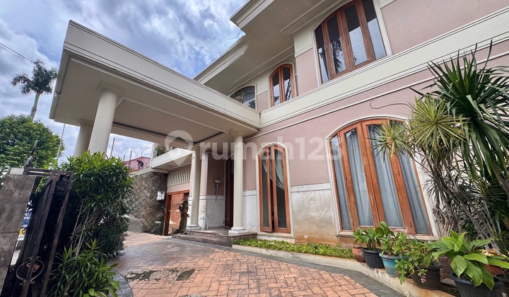 Rumah Mewah Harga Menarik Lokasi Premium Dekat Pondok Indah Mall Rumah Mewah Harga Menarik Lokasi Premium Dekat Pondok Indah Mall