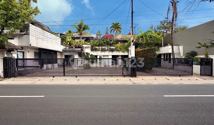 Rumah Lama Harga Murah Lokasi Di Pinggir Jalan Raya Kemang