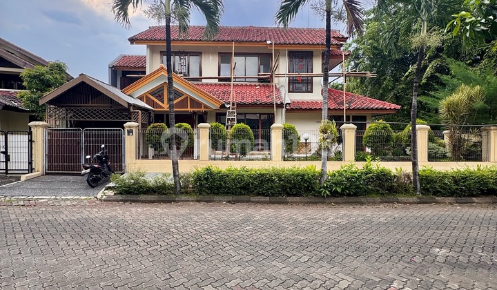 Rumah Bagus Dalam Komplek Posisi Huk Bebas Banjir di Pancoran Rumah Bagus Dalam Komplek Posisi Huk Bebas Banjir di Pancoran