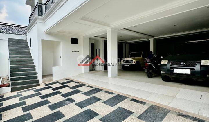 Rumah Mewah 4 Lantai Private Lift Area Premium Kebayoran Baru 2