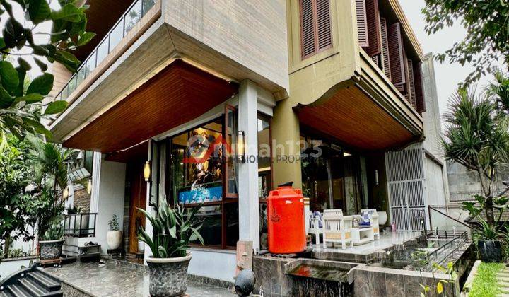 Rumah Mewah Modern Tropical Lokasi Strategis Dekat Senayan City 1