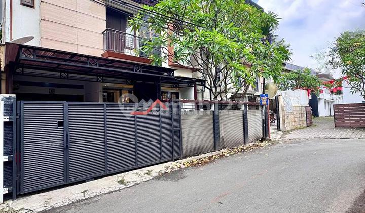 Rumah Induk Dan Kosan 27 Kamar Strategis Di Pejaten Barat