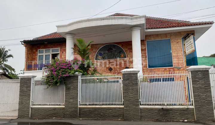 Rumah Mewah di Jl Atang Sendjaya Bogor Jawa Barat 1