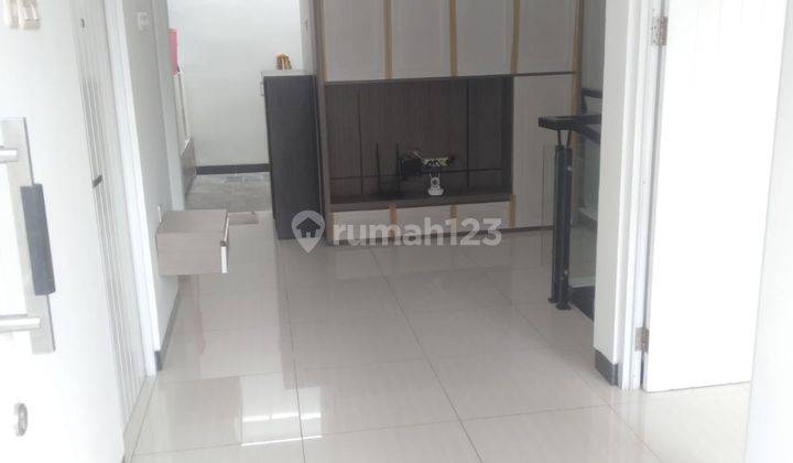 Rumah Full Furnish di Cluster Belleza Parigi 2