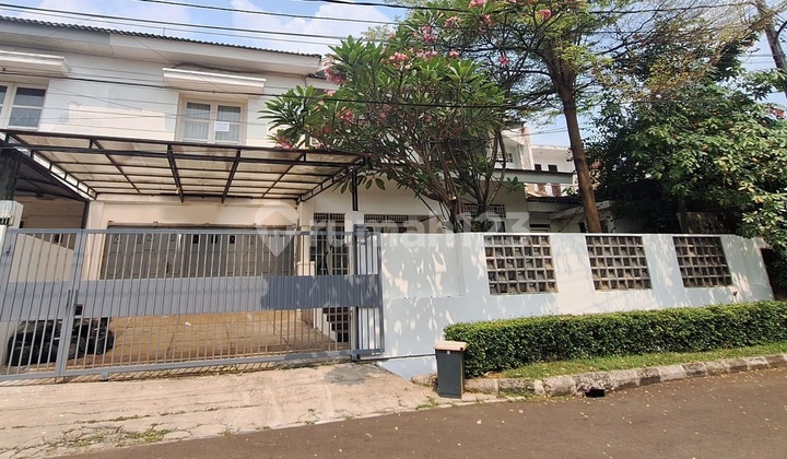 Rumah Posisi Bagus di Maleo Raya Bintaro Sektor 9