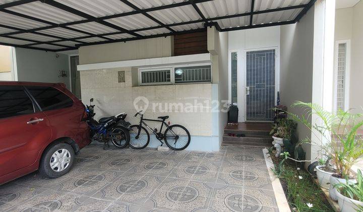 Dijual Rumah The Eminent Full Renovated Siap Huni Hadap Timur 1