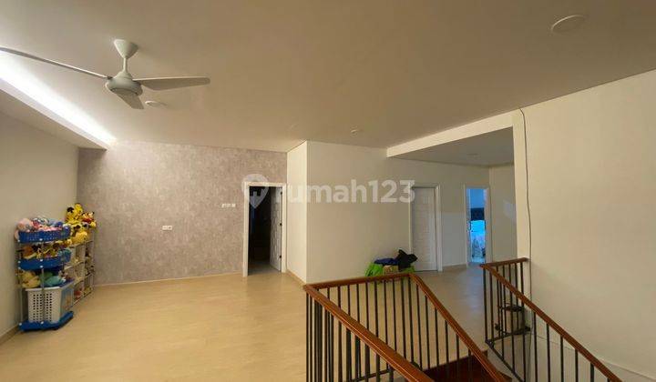 Dijual Rumah Fully Furnished Giriloka Bsd Hadap Taman 2