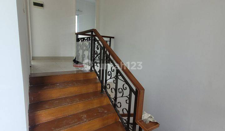 Dijual Rumah Renovasi on Progress Greenwich Perbatasan Gading Serpong 2