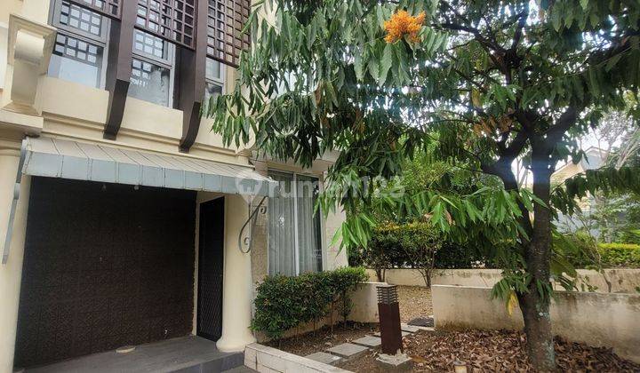 Dijual Rumah Hoek Taman Greenwich BSD Siap Huni 2 Lantai 2