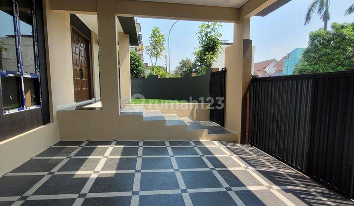 Dijual Rumah Brand New Baru Anggrek Loka Fully Furnished Rooftop 2