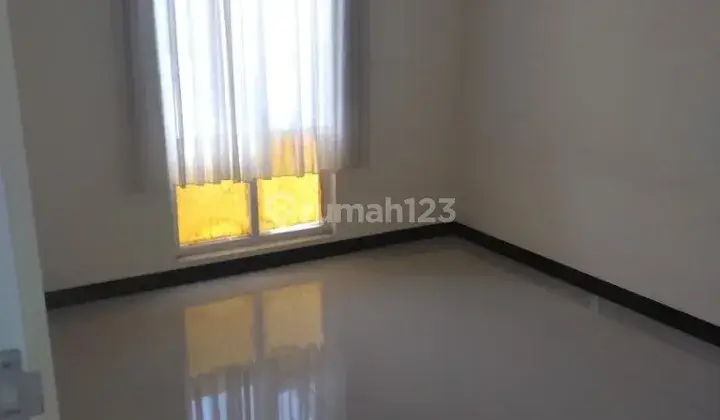 Disewakan rumah bersih di Taman Kopo Indah V Rumah di Taman Kopo Indah V

Pinewood Sudah Renovasi 2