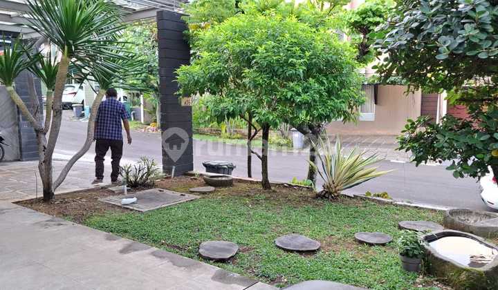 Two-Story House in Lavanoisse Village, South Sentul 2