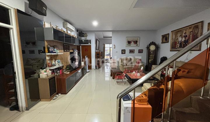 Dijual Cepat Rumah Taman Ratu 2 Lantai Dijual Cepat Rumah Taman Ratu 2 Lantai