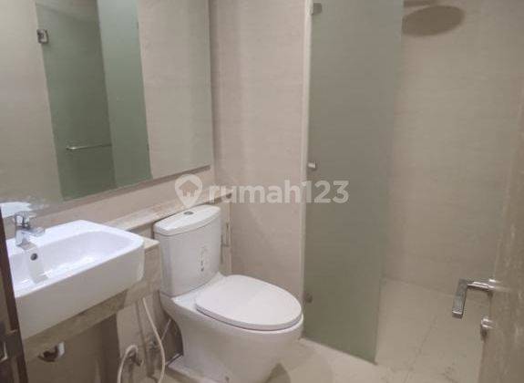 Gold Coast Apartement 3+1 BR Furnished Bagus 8