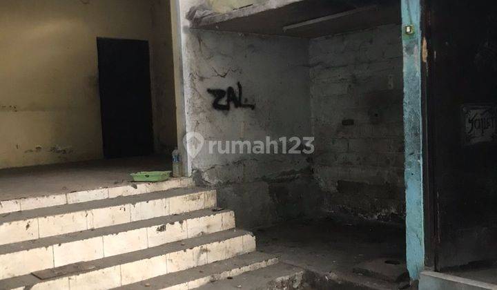 Gudang murah Di pinggir jalan utama 5
