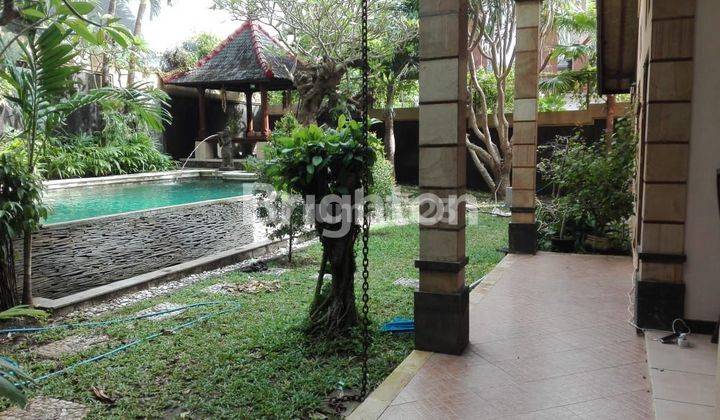 Spacious villa in Mumbul 2