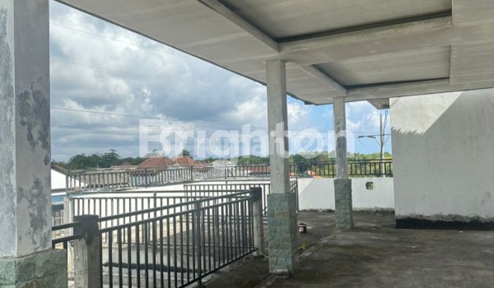 The house in Jimbaran is not finished yet 2