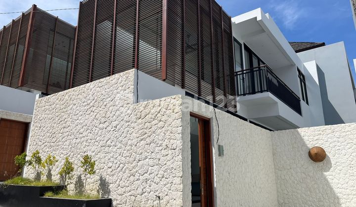 Villa Already Completed And New Full Furniture In Nusadua