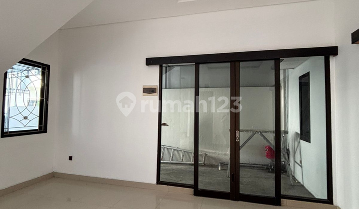 Rumah Baru dan Modern 2 Lantai di Denpasar Rumah Baru dan Modern 2 Lantai di Denpasar