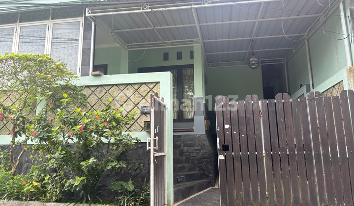 Furniture House In Griya Jimbaran Park