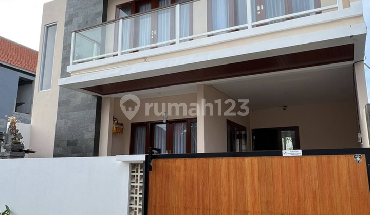 New 2-Story House Only 7 Minutes to Airport New 2-Story House Only 7 Minutes to Airport