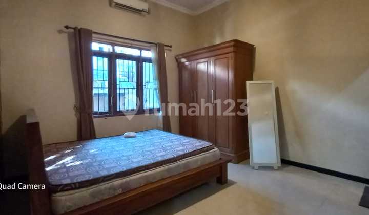 RUMAH BAGUS FULL FURNISHED DI tengah kota dekat Laweyan - Solo. 11
