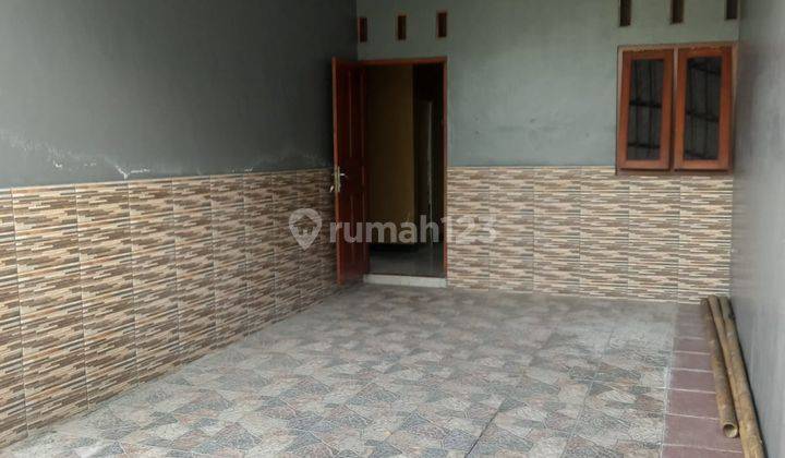 RUMAH BAGUS SIAP PAKAI DI BANYUANYAR SOLO 3