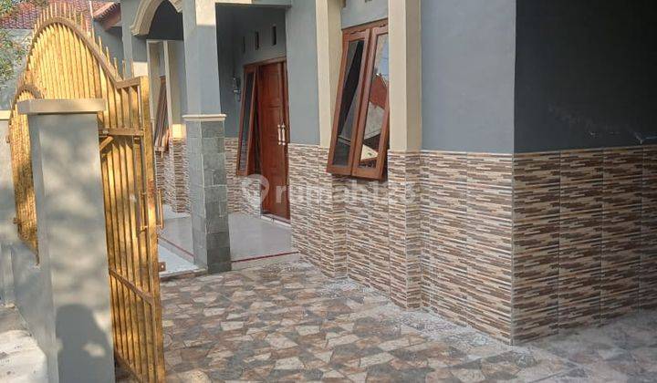 RUMAH BAGUS SIAP PAKAI DI BANYUANYAR SOLO 6