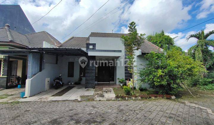 Rimh nyaman di perumahan dekat solo baru 1