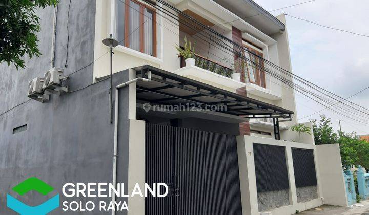 RUMAH BARU BAGUS 2 LANTAI DI MANAHAN SOLO 1