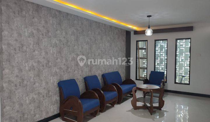 Rumah Baru 2 Lantai Semi Furnished Di Solo Baru 2