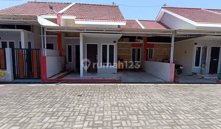 Rumah Bagus Di Cluster Dekat Gentan, Solo 2