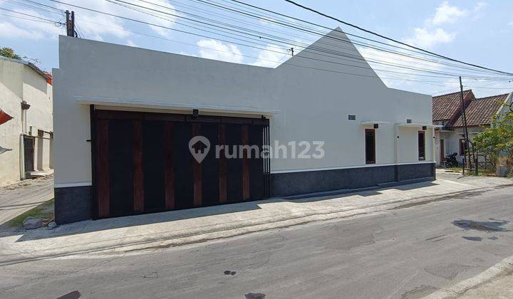 Rumah Bagus Minimalis Habis Renovasi Di Ngemplak Dekat Gentan,  Solo 1