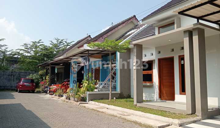 Rumah Bagus Bangunan Barulokasi : Cluster Di Jln Mangesti Raya, Gentan, Solo 2