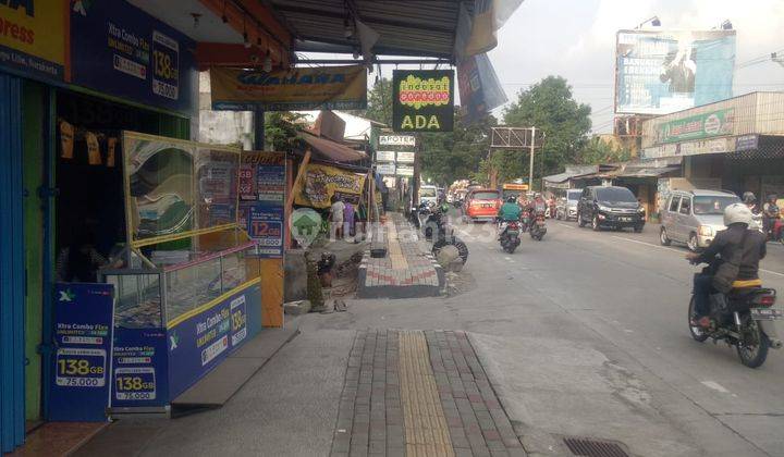 RUMAH SEKALIGUS TEMPAT USAHA  DI LOKASI STRATEGIS DI JALAN RAJIMAN SOLO di Jalan Rajiman Solo 3