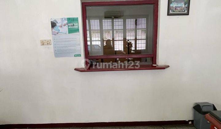 Rumah cocok u Kantor atau Usaha di Area Premium di Laweyan solo 3