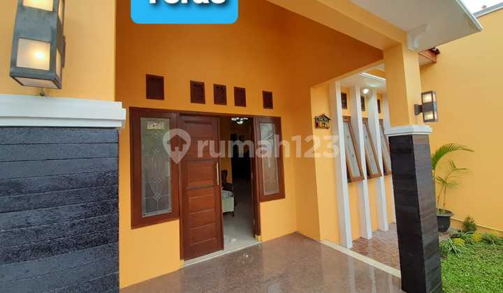 Rumah 2 Lantai siap pakai dan murah di Gentan 10