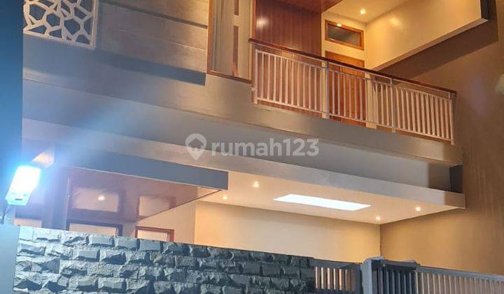 RUMAH BARU 2 LANTAI FULL FURNISH BAGUS DI BANJARSARI SOLO 2