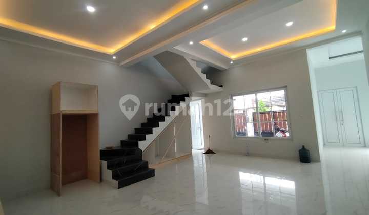 Rumah Baru Gress 2 Lantai di Perumahan Colomadu Solo 5