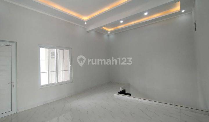 Rumah Baru Gress 2 Lantai di Perumahan Colomadu Solo 11