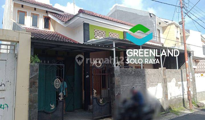 RUMAH SIAP PAKAI 1.5 LANTAI DEKAT MANAHAN SOLO 1