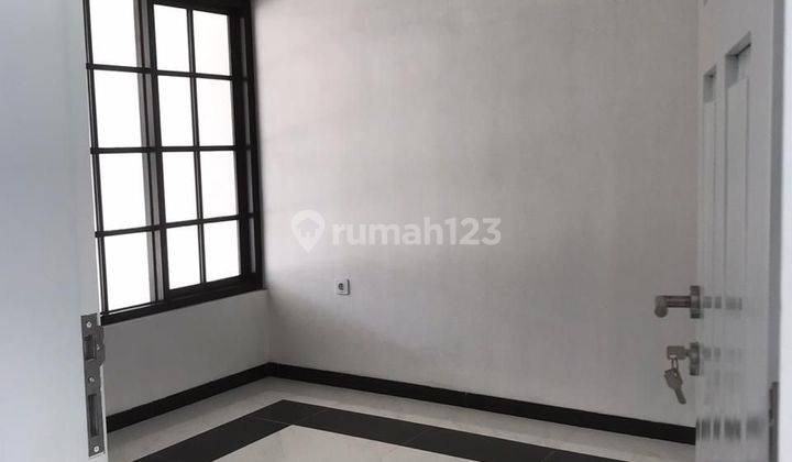 Rumah Baru Mewah 2 Lantai Cluster Elite Solo Baru 2