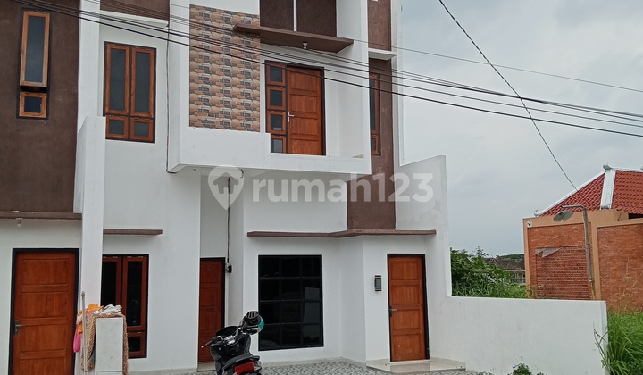 Rumah 2 Lantai Baru Di Ngemplak Kartasura