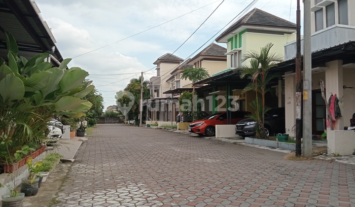 Rumah Bagus Murah Ac 2 Di Perumahan Gentan Solo 2