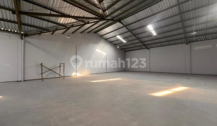 New Warehouse In Manahan Banjarsari Solo