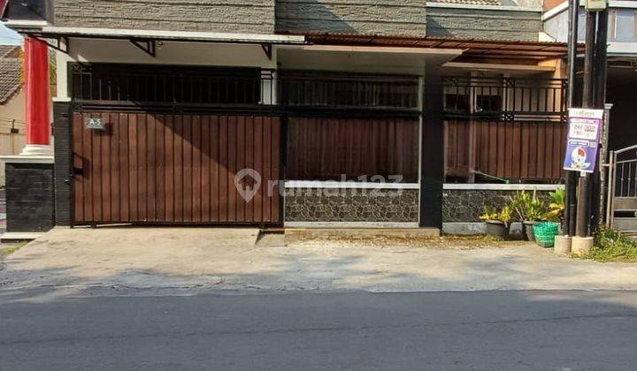 Rumah Bagus Ber Ac Di Perumahan Gentan Solo 1