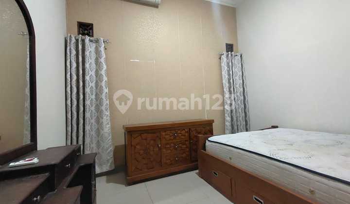 Rumah 1.5 Lantai Furnished di Perumahan Elit Gentan Solo 2