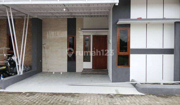 Rumah Baru Gress Di Perumahan Gentan Solo 1