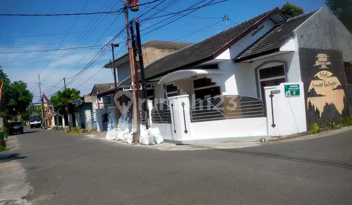 Ready-to-Use House Near Manahan Solo Ready-to-Use House Near Manahan Solo